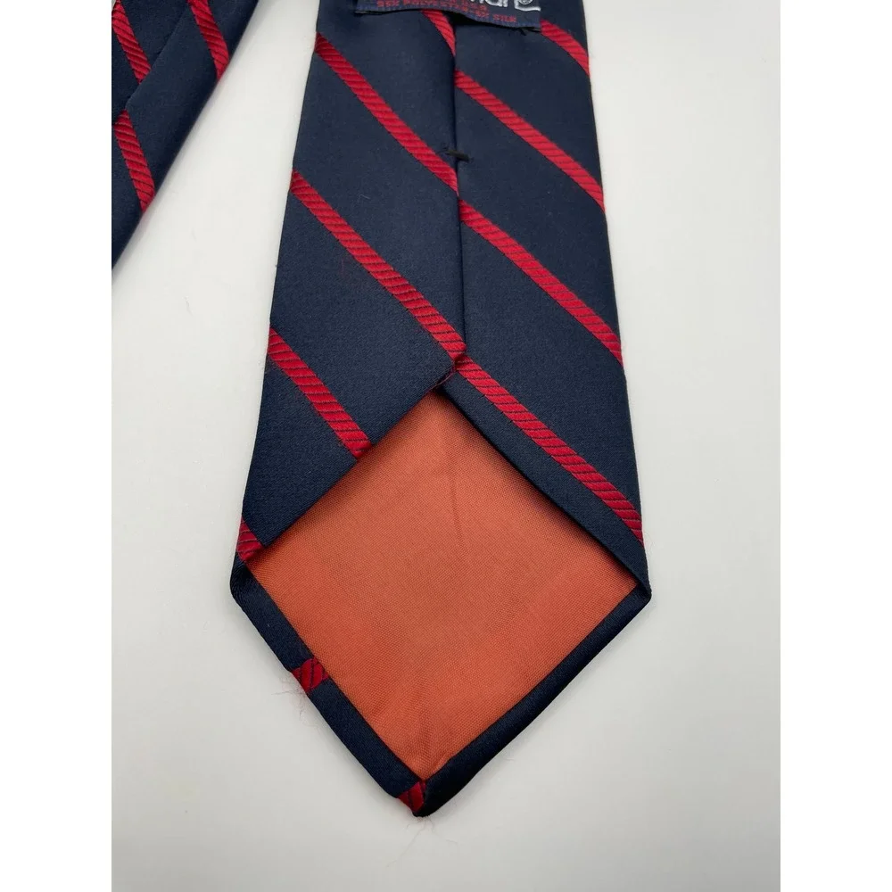 Manhattan Tie Navy Blue Red Repp Stripe Silk Blend Made in USA Standard 3.25